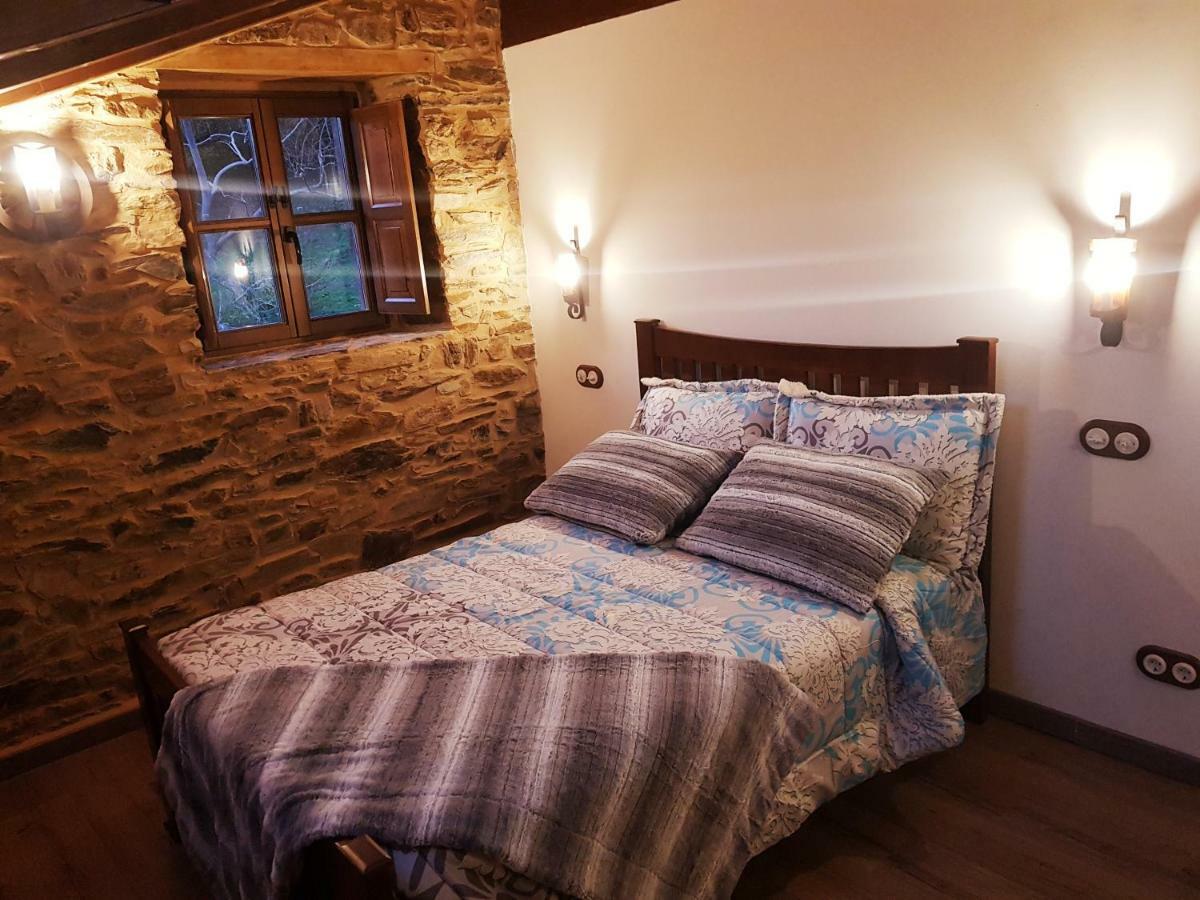 Apartamentos Rurales Casa Carmen โปลา เด อายันเด ภายนอก รูปภาพ